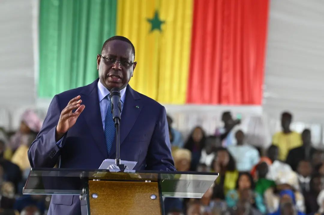 成都市郫都区唐昌镇党委书记莅临九游电器进行工作调访和安全检查