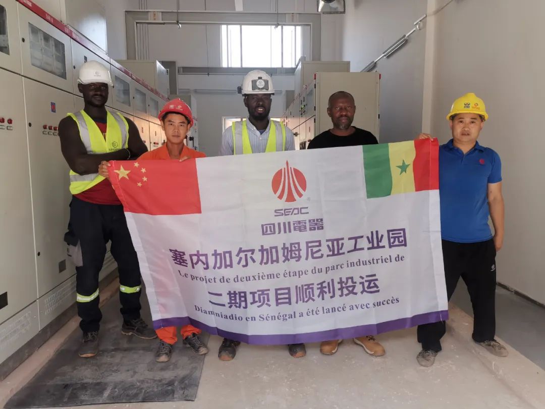 成都市郫都区唐昌镇党委书记莅临九游电器进行工作调访和安全检查