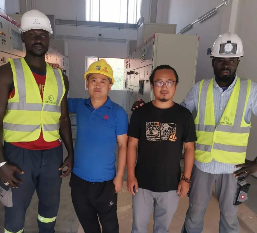 成都市郫都区唐昌镇党委书记莅临九游电器进行工作调访和安全检查